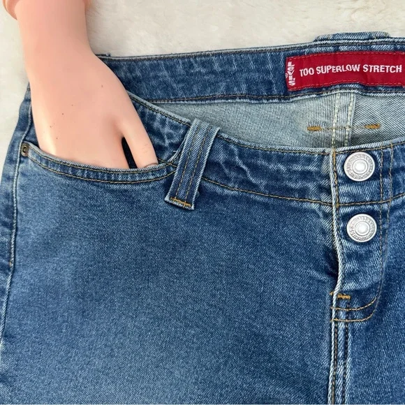 Vintage Levi's 520 Too Superlow stretch flare jeans size juniors 13 Médium wash - Picture 6 of 12